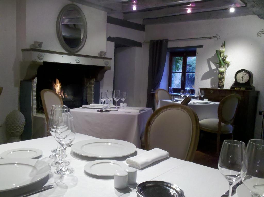 Hotel & Restaurant Le Moulin De Chameron, The Originals Relais Bannegon Ngoại thất bức ảnh