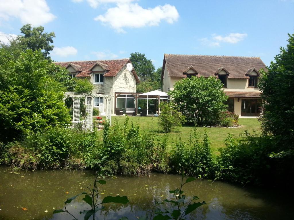 Hotel & Restaurant Le Moulin De Chameron, The Originals Relais Bannegon Ngoại thất bức ảnh